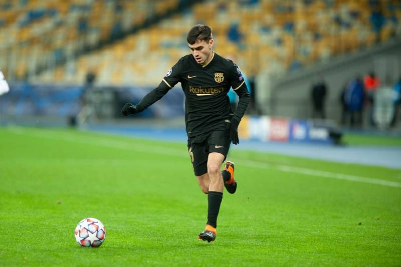 CAM Là Vị Trí Nào Trong Bóng Đá? Vai Trò Của CAM Trên Sân Cỏ 5 Các kỹ năng cần có của một cầu thủ cam